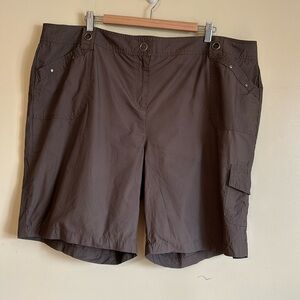 Encore shorts size 22 cargo‎ style